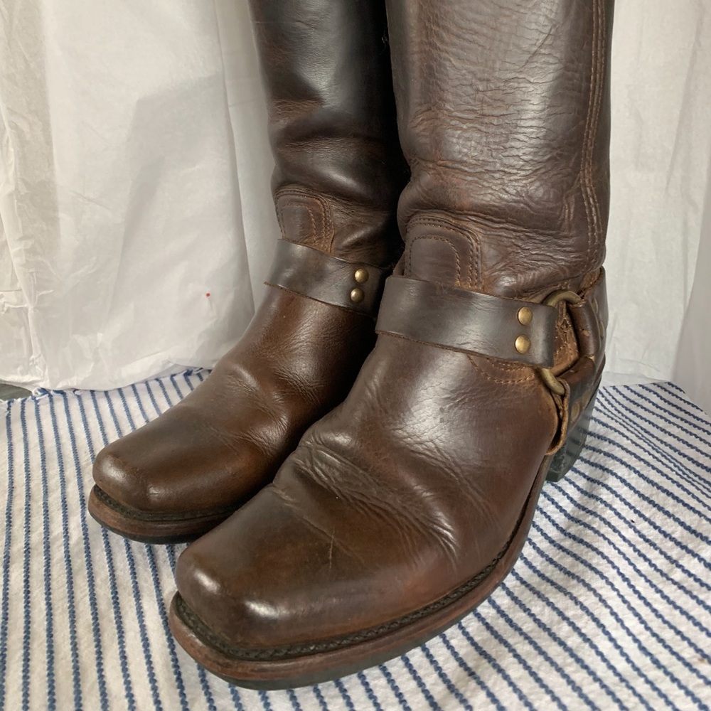 Women’s Frye Harness 12R Boots
